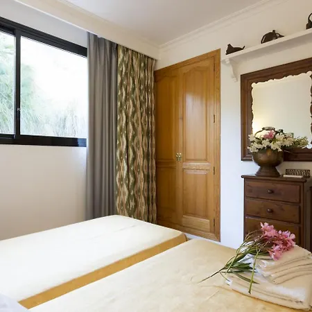 Willa Aguait Ii - With Private Mountain Ideal Runners Trailers Near Approx 5 Min Walking Beach,property Belong Puerto And Pollensa